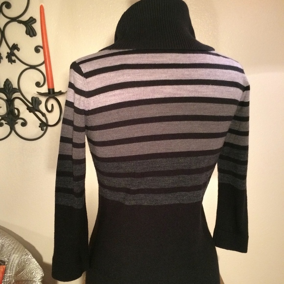Ombre Striped Sweater Dress - Picture 5 of 7